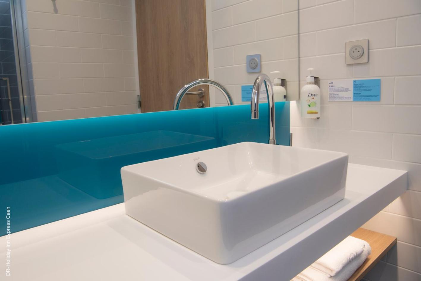 Holiday Inn Express Caen Epron By Ihg Eksteriør billede