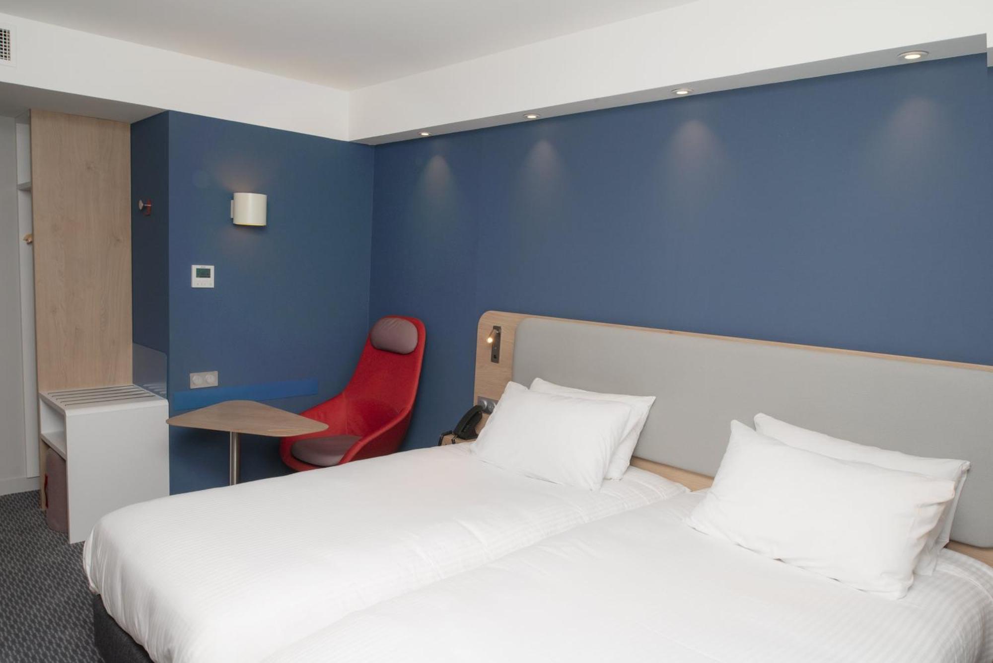 Holiday Inn Express Caen Epron By Ihg Eksteriør billede