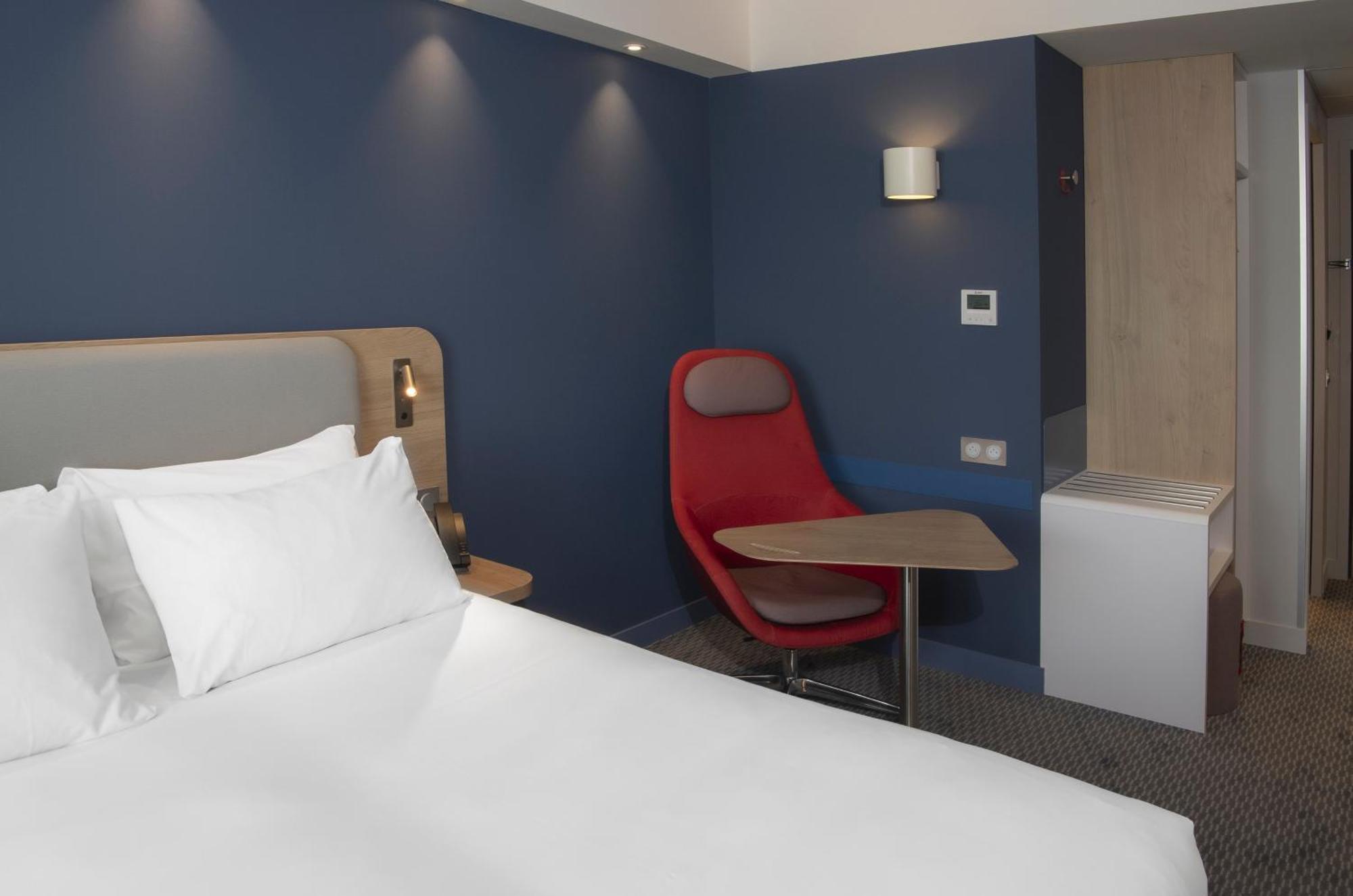 Holiday Inn Express Caen Epron By Ihg Eksteriør billede