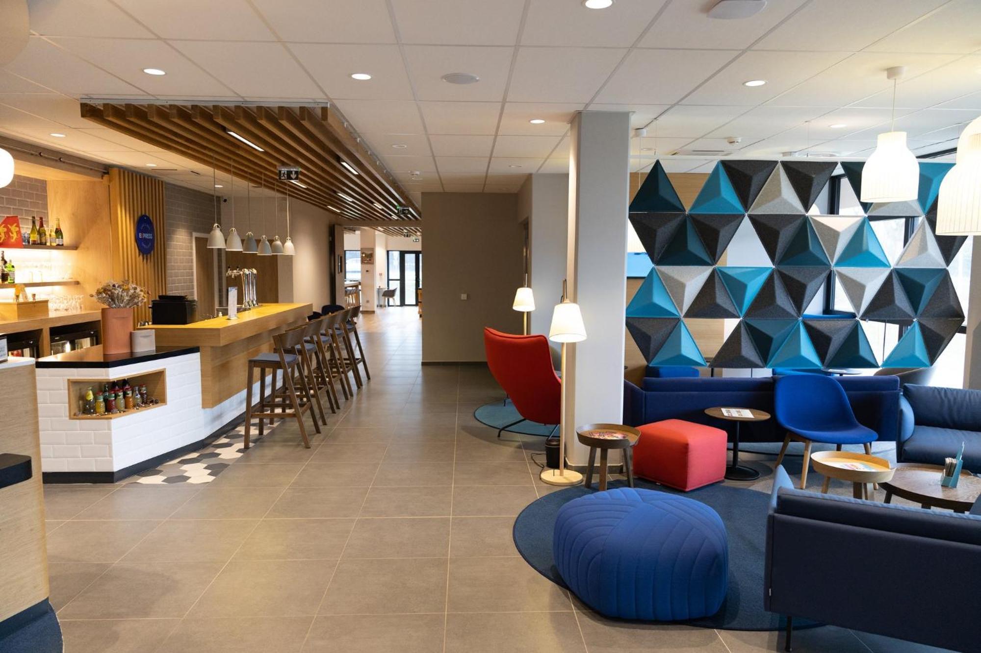 Holiday Inn Express Caen Epron By Ihg Eksteriør billede