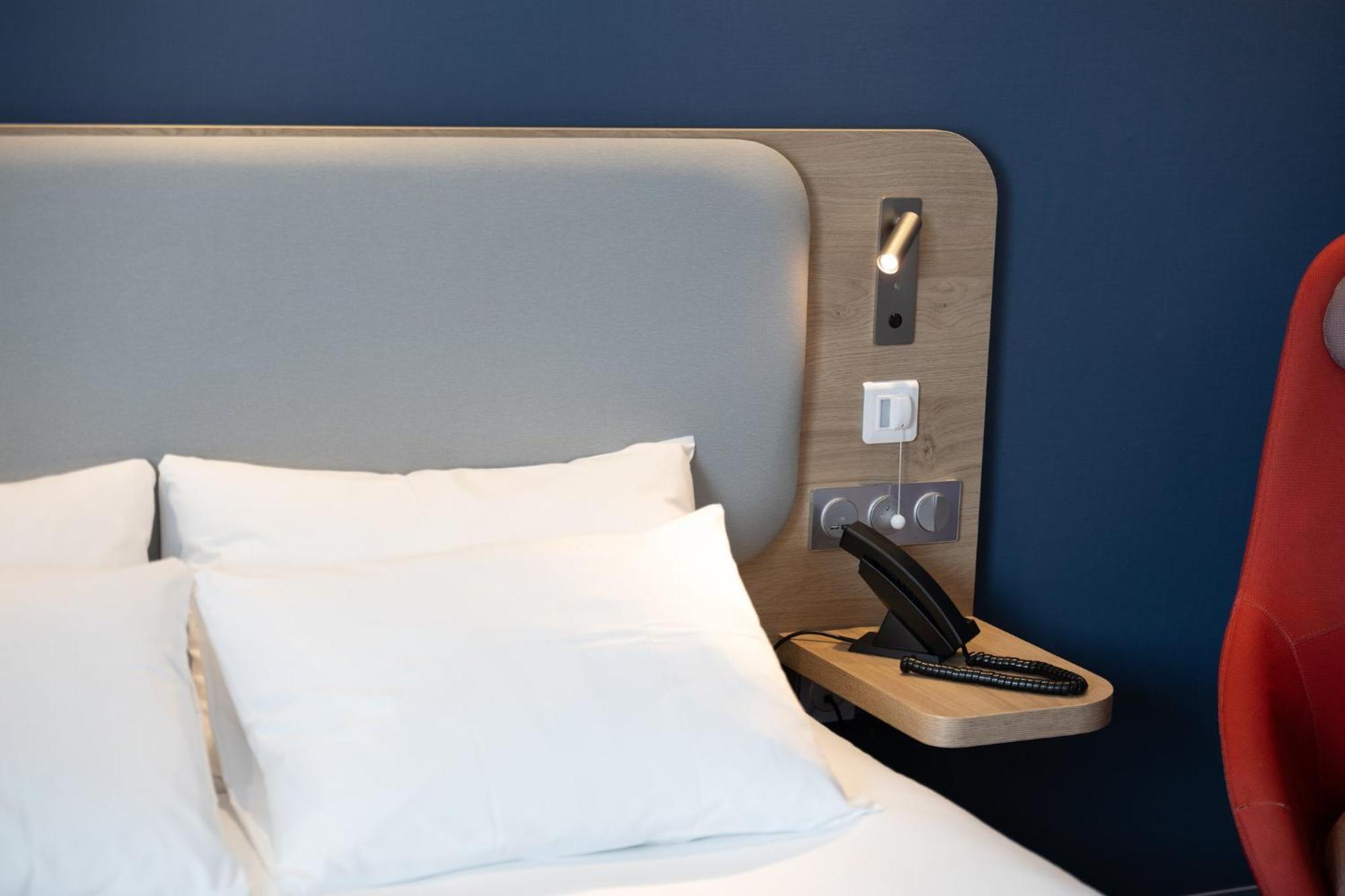 Holiday Inn Express Caen Epron By Ihg Eksteriør billede