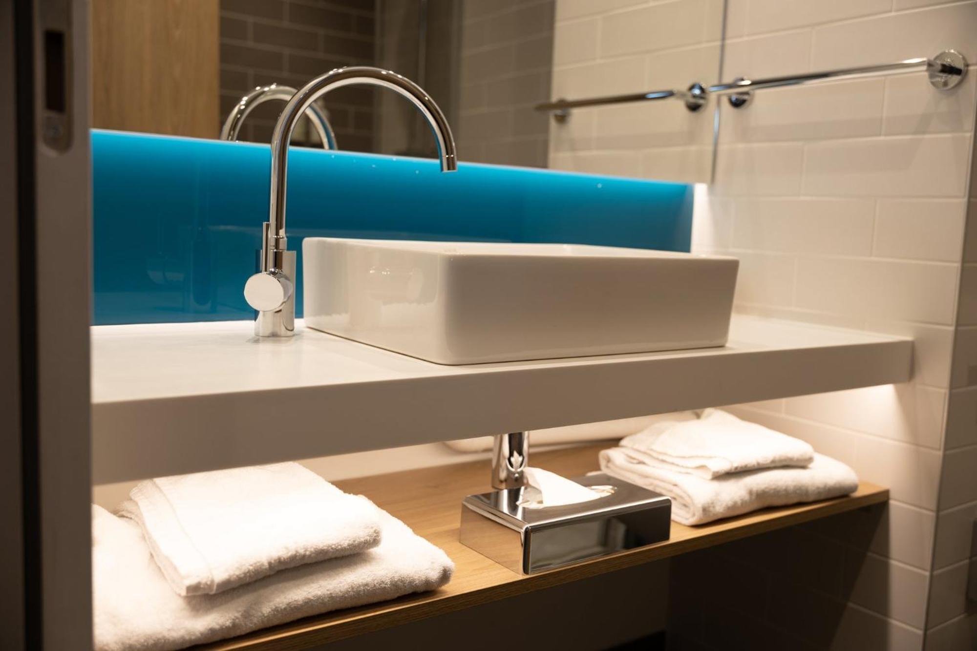 Holiday Inn Express Caen Epron By Ihg Eksteriør billede